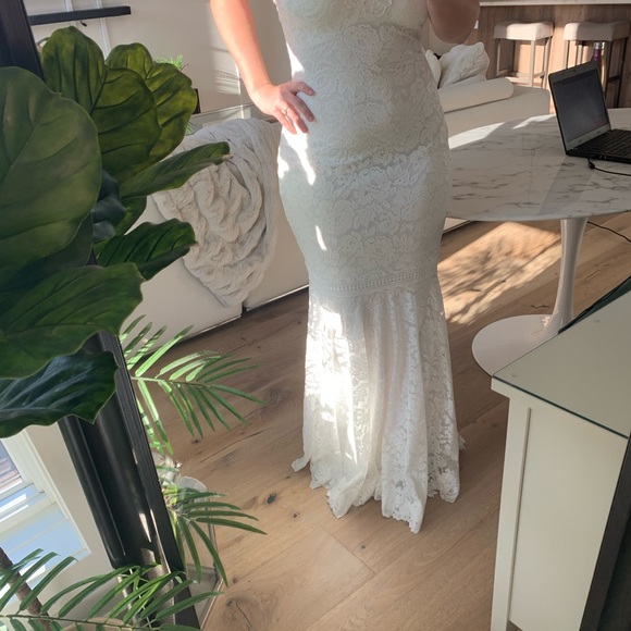 Grace Loves Lace “The Hart” Bridal Gown - Picture 15 of 15